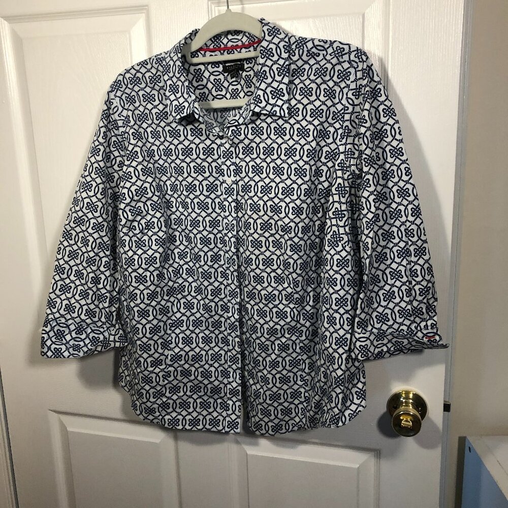 Talbots women blue and white geometric pattern shirt, 18WP